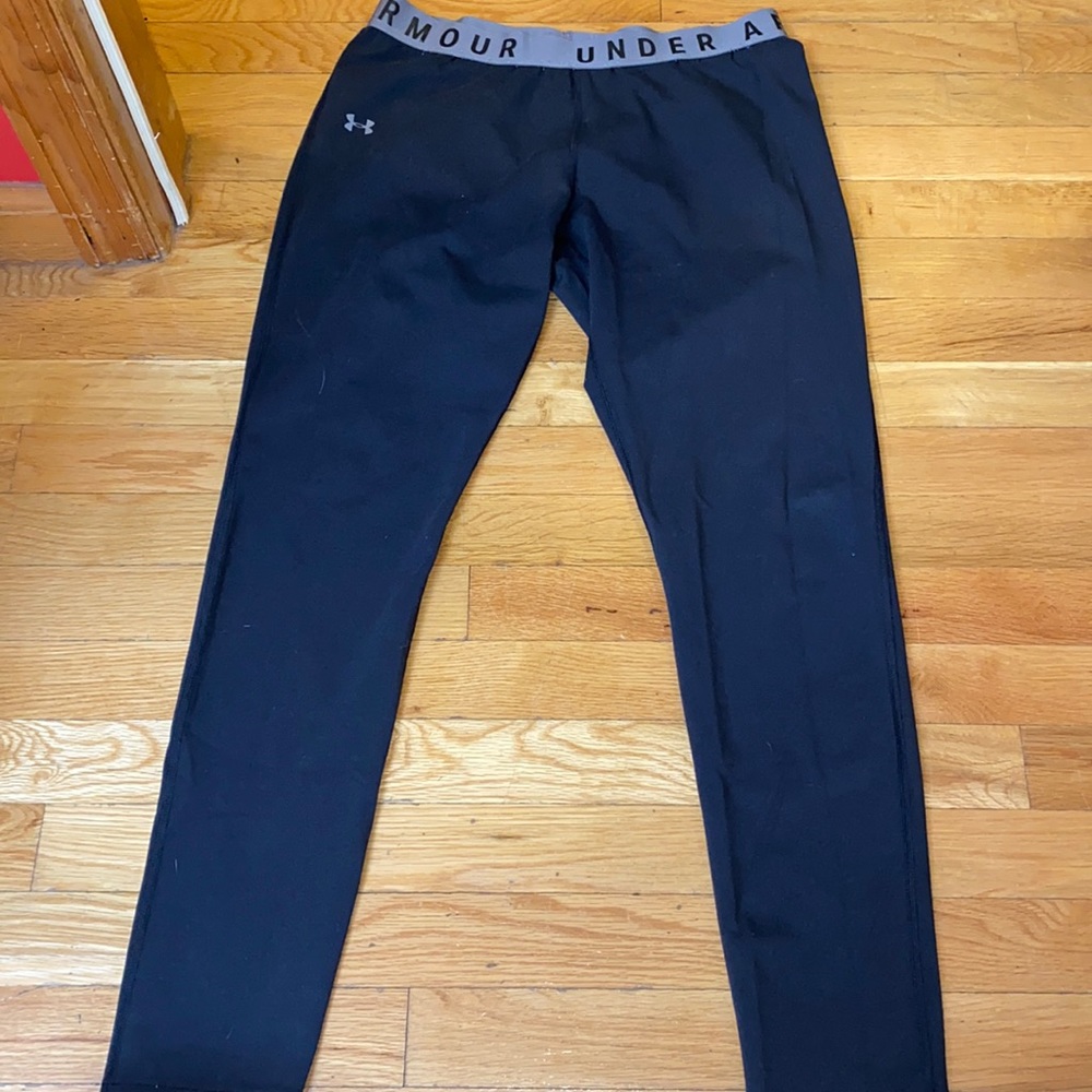 Black Under Armour leggings
